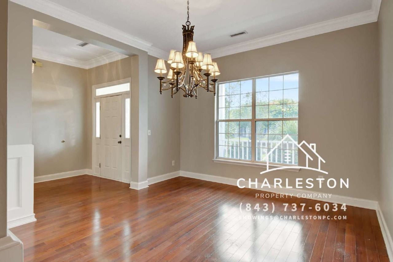 6040 Fieldstone Cir - Photo 4 of 31