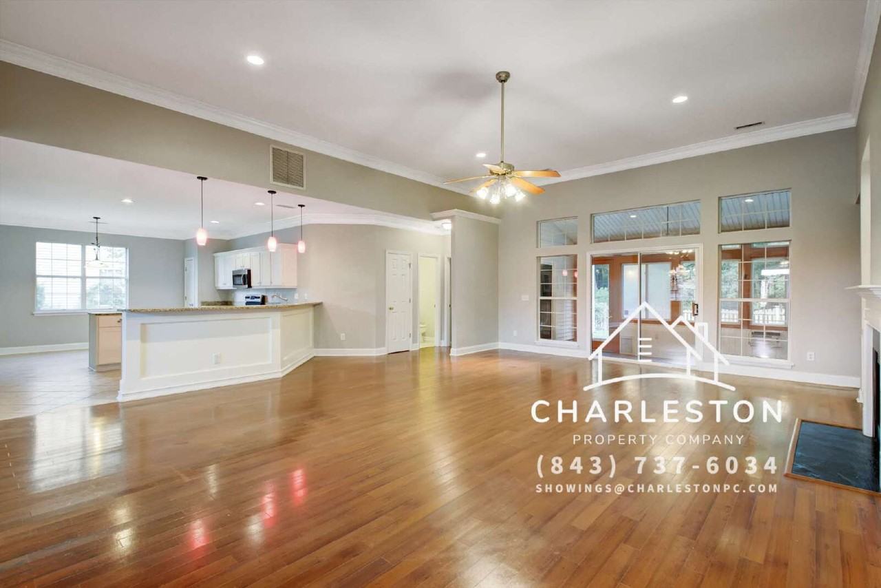 6040 Fieldstone Cir - Photo 6 of 31