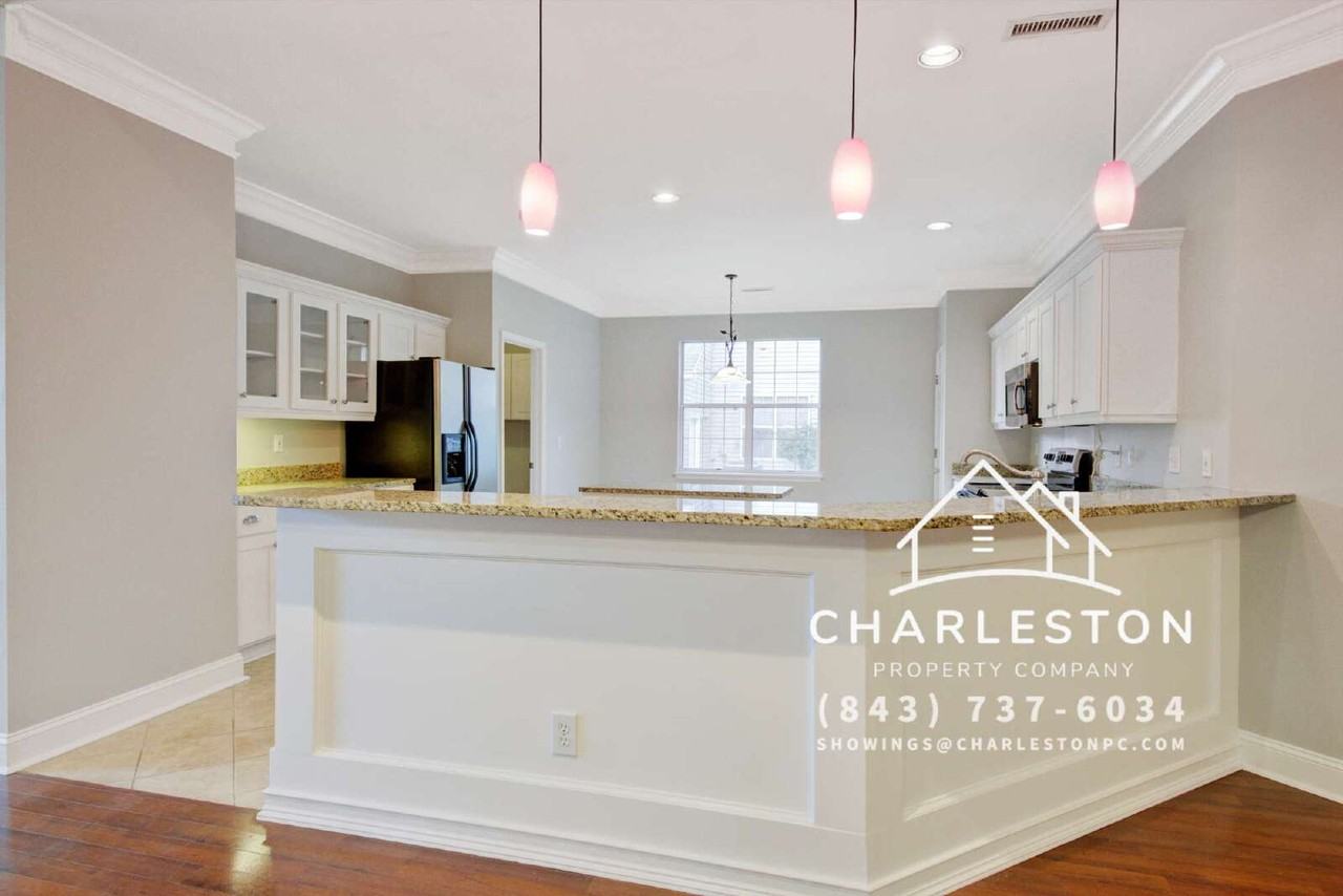 6040 Fieldstone Cir - Photo 7 of 31