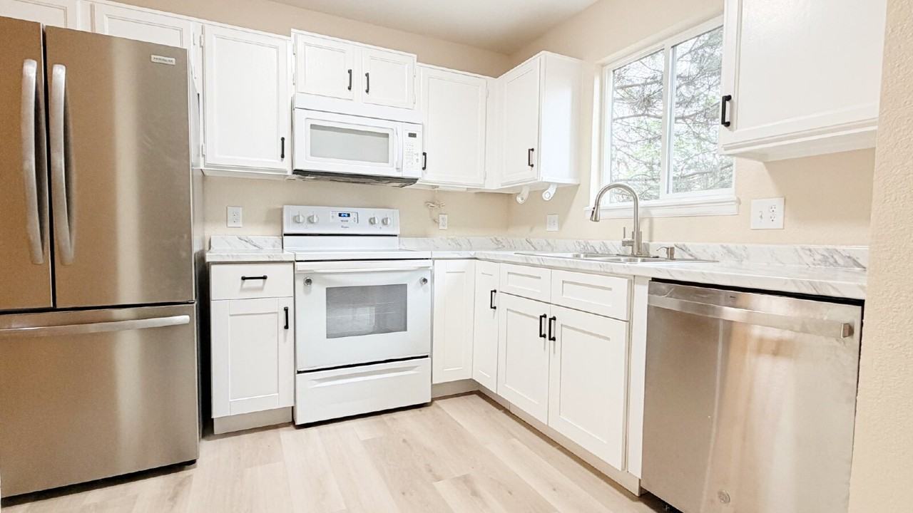 16298 E Purdue Pl - Photo 6 of 25