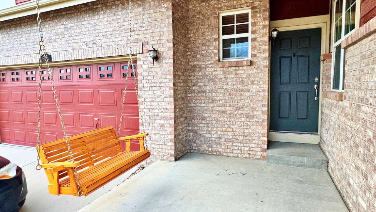 663 Millet Cir - Photo 2 of 26