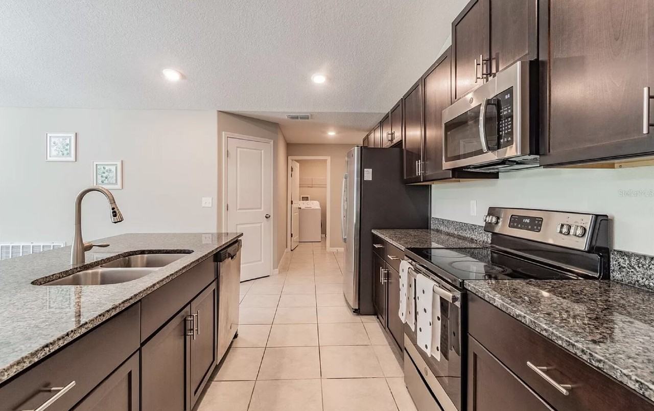 10852 Sage Canyon Dr - Photo 5 of 24