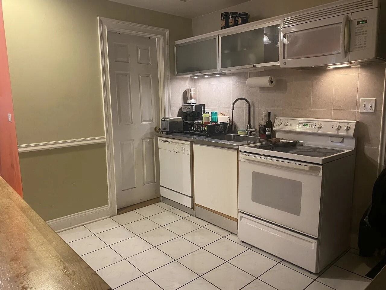 1648 W Cullerton St #1F - Photo 3 of 5