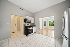 3129 W Augusta Blvd - Photo 1 of 1