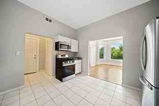 3129 W Augusta Blvd - Photo 1 of 1