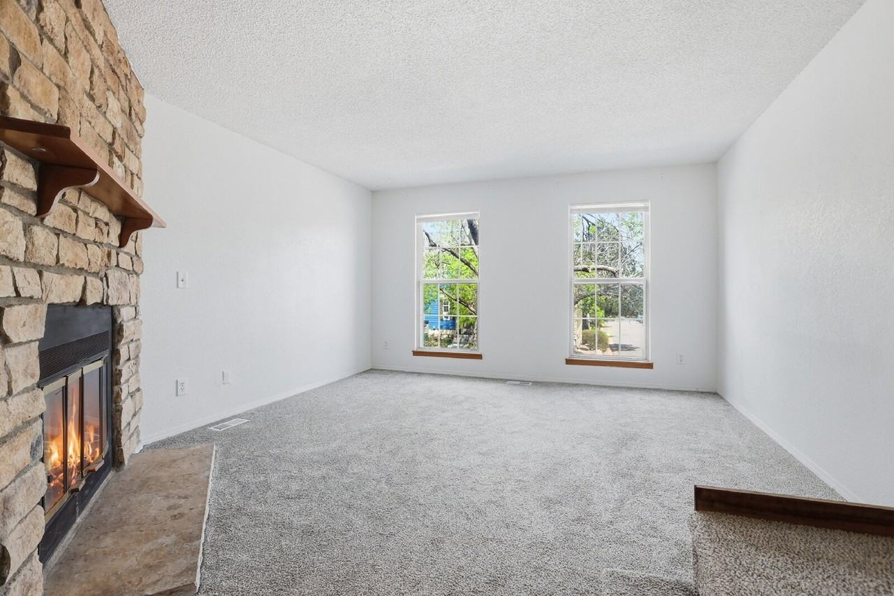 8292 S Fillmore Way - Photo 7 of 38