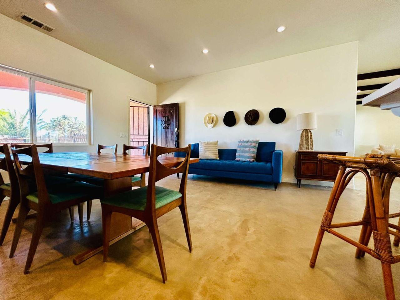 60725 Sunny Sands Dr - Photo 4 of 41