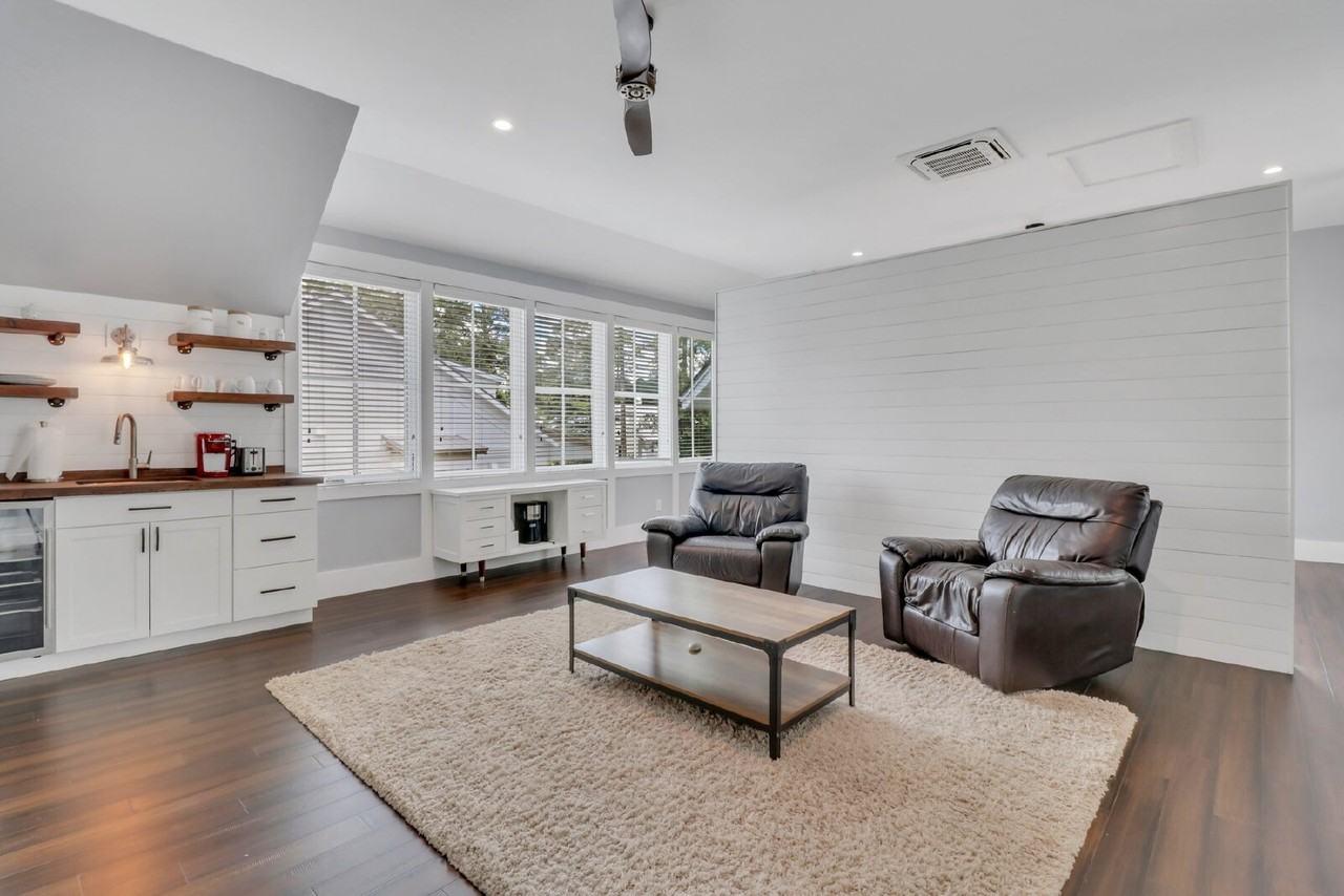 40 Remington Rd - Photo 6 of 9