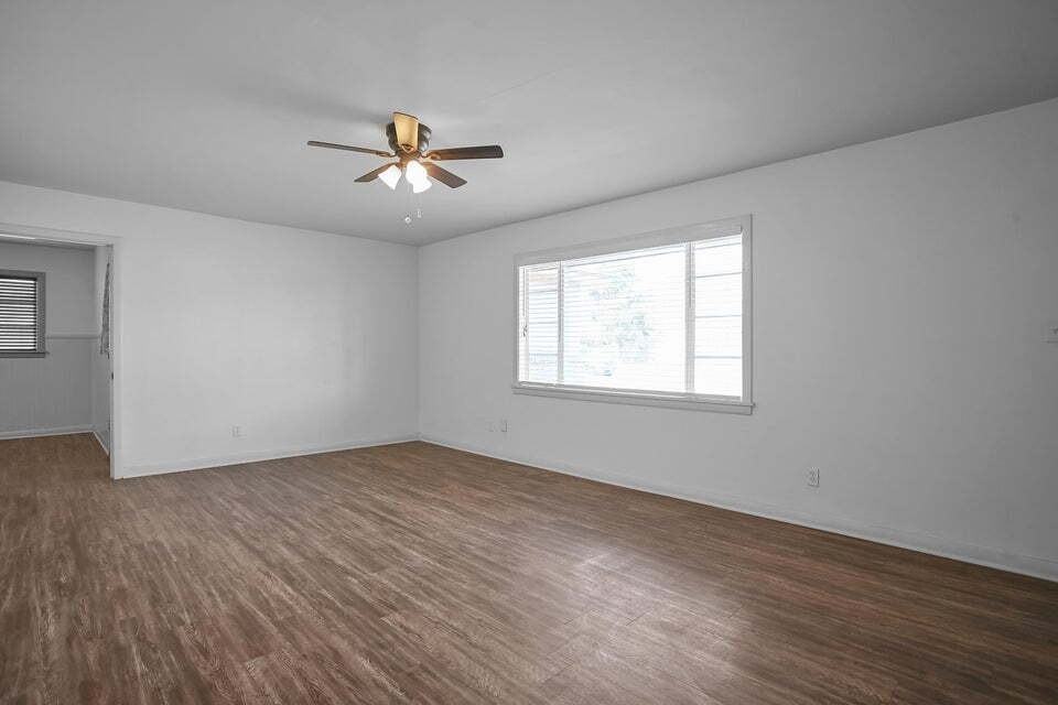 4309 31st St - Photo 3 of 27