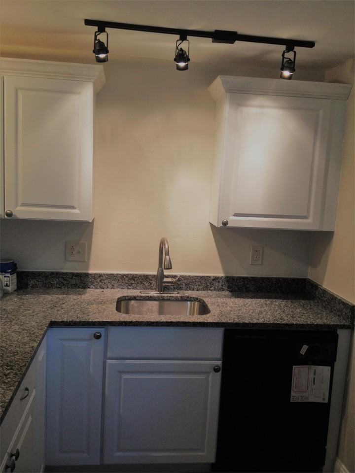 Emerson 115 - Photo 3 of 18