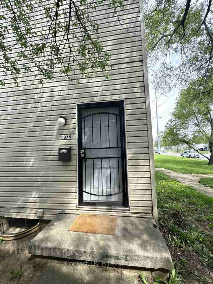 1079 South James Road - Photo 2 of 8