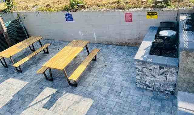 127 Watson Ave - Photo 4 of 18