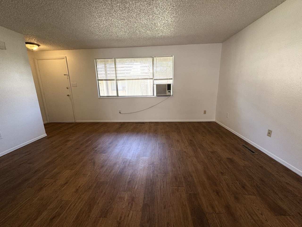 iCVL - 521 E 13th St - Photo 5 of 16