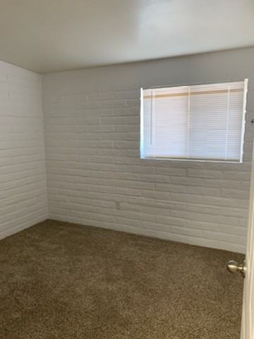 1158 // 4170 E 32nd - Photo 4 of 10