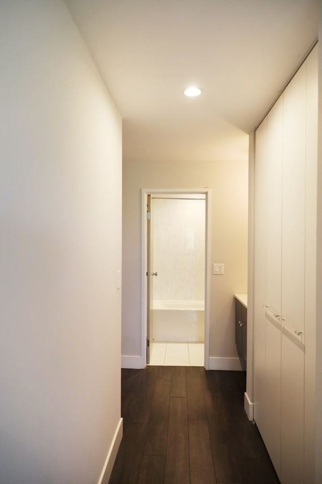 434 Clinton Pl - Photo 7 of 10