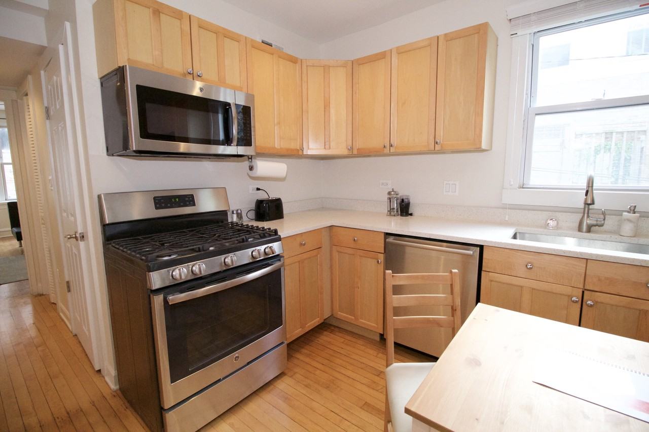 1807 W Cortland - Photo 2 of 26