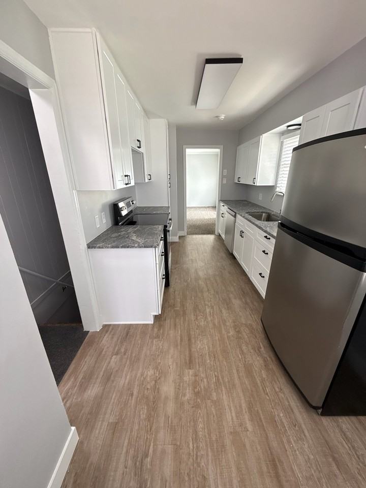 466 West 200 North - Photo 2 of 12