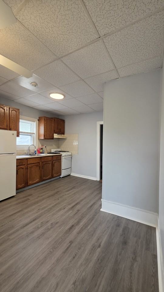 422 Armistice blvd. - Photo 2 of 9