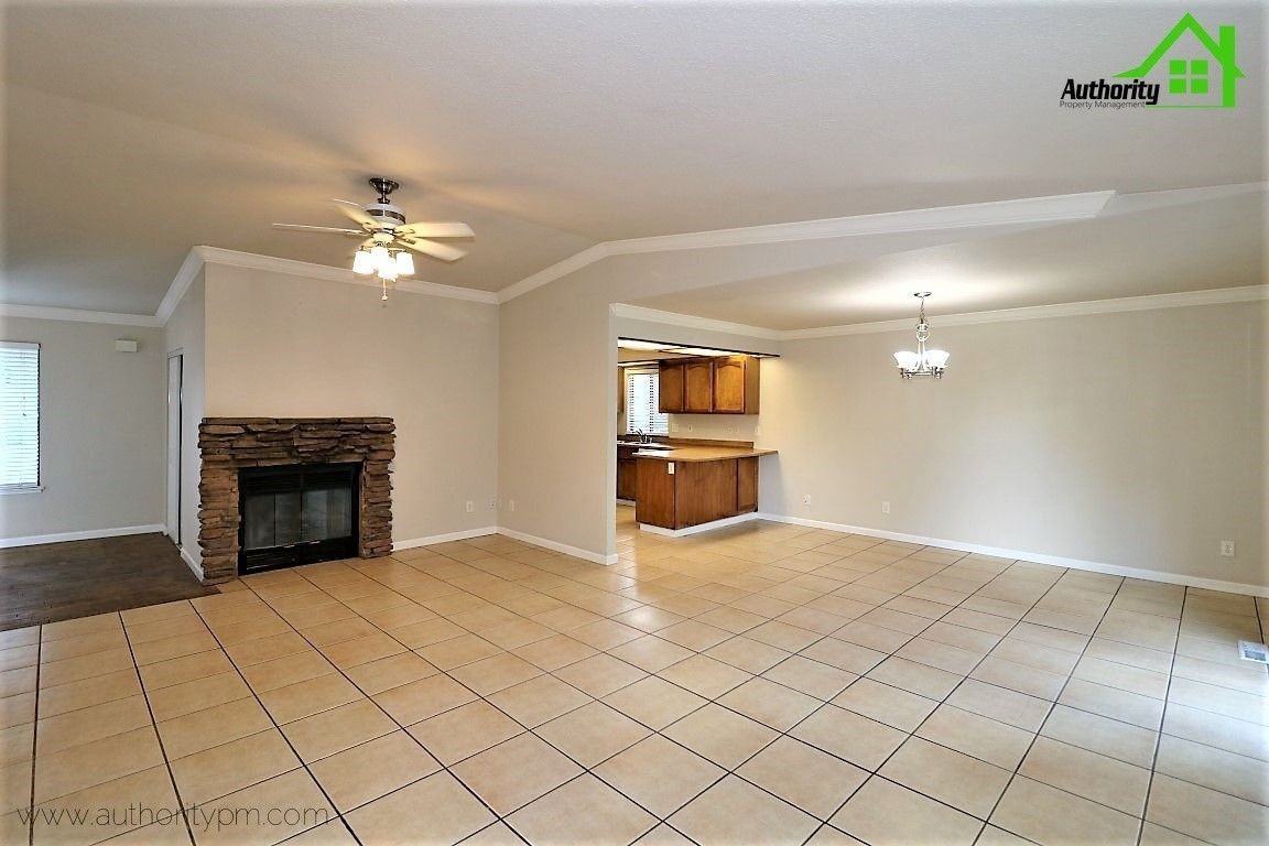 866 Spaniel Dr - Photo 7 of 24