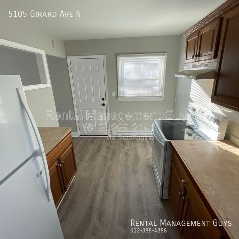 5105 Girard Ave N - Photo 7 of 22