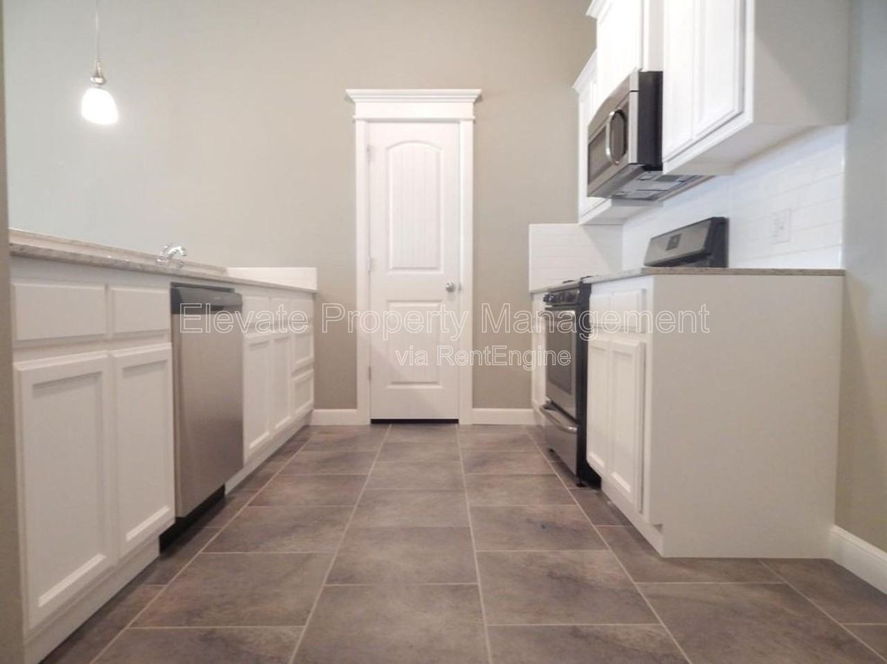 2213 Ailsa Rd - Photo 7 of 21