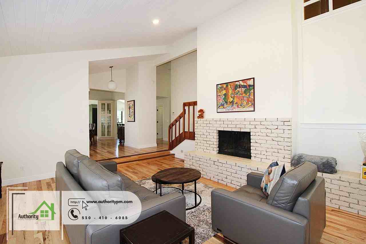 3350 Mountain Oak Dr - Photo 5 of 50