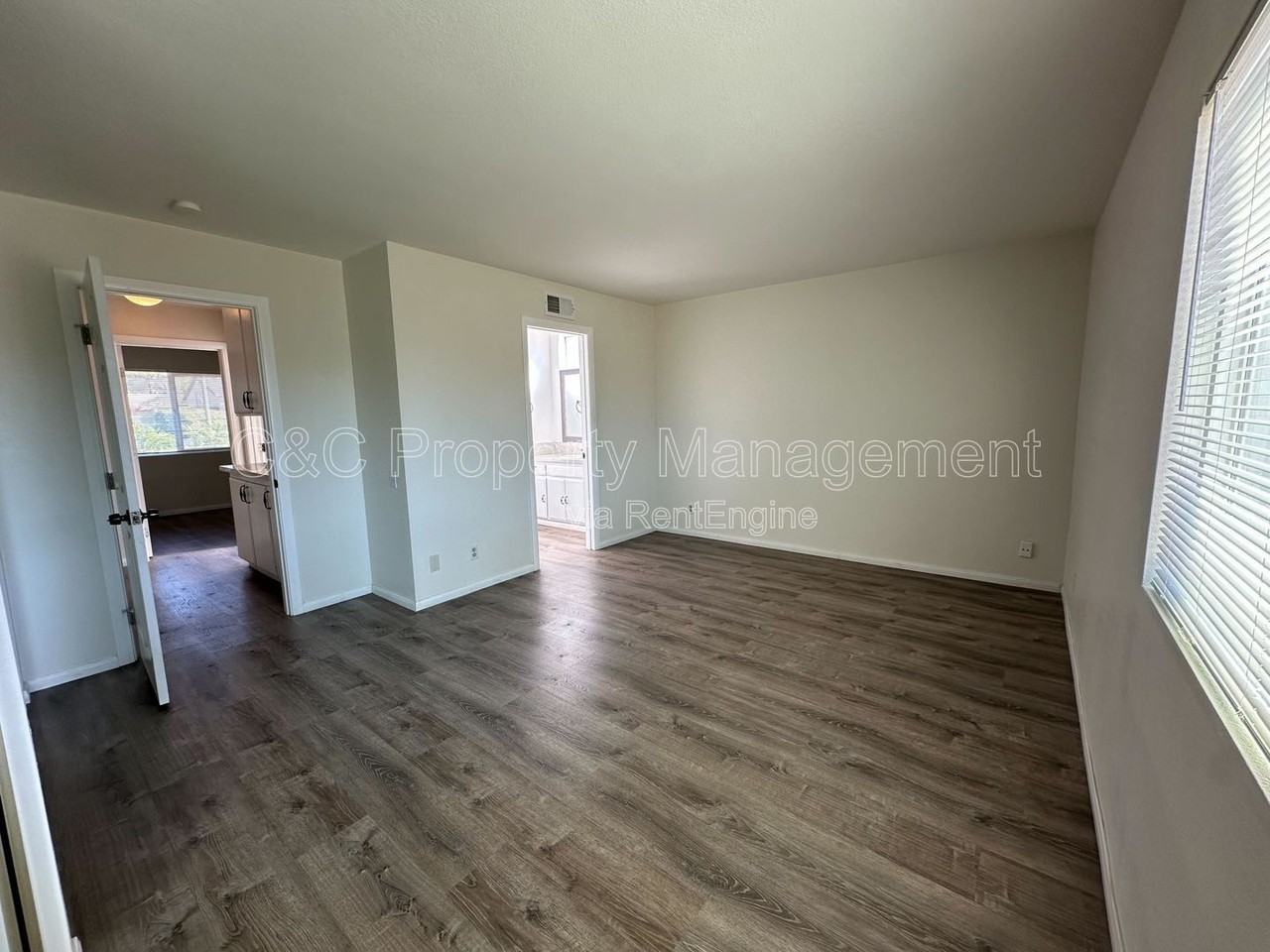823 Aspen St - Photo 5 of 14