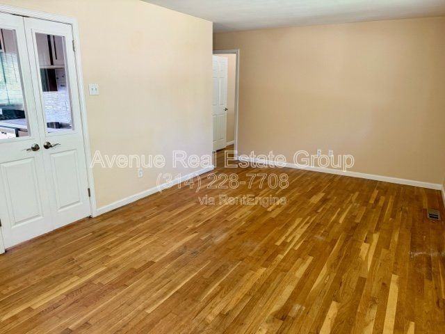 11090 Alan Shepard Dr - Photo 2 of 13