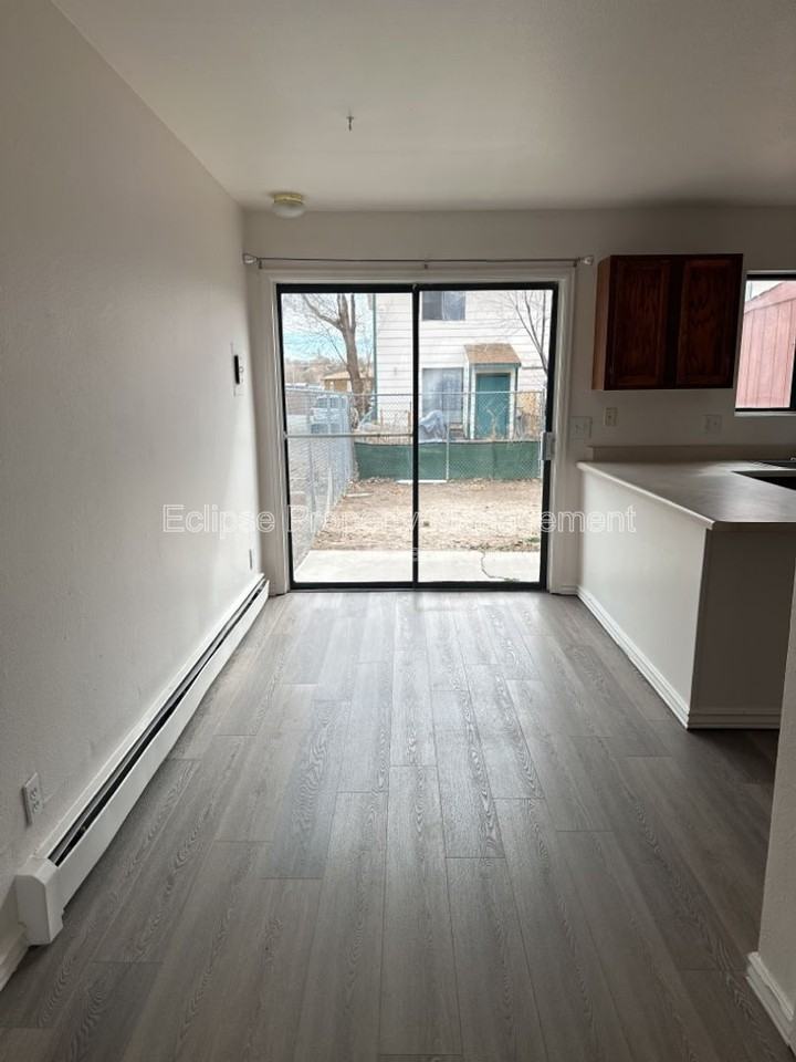 3247 Main St #1 - Photo 6 of 13