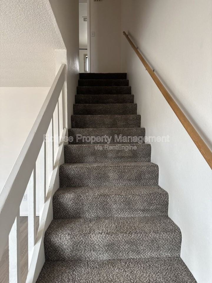 3247 Main St #1 - Photo 7 of 13