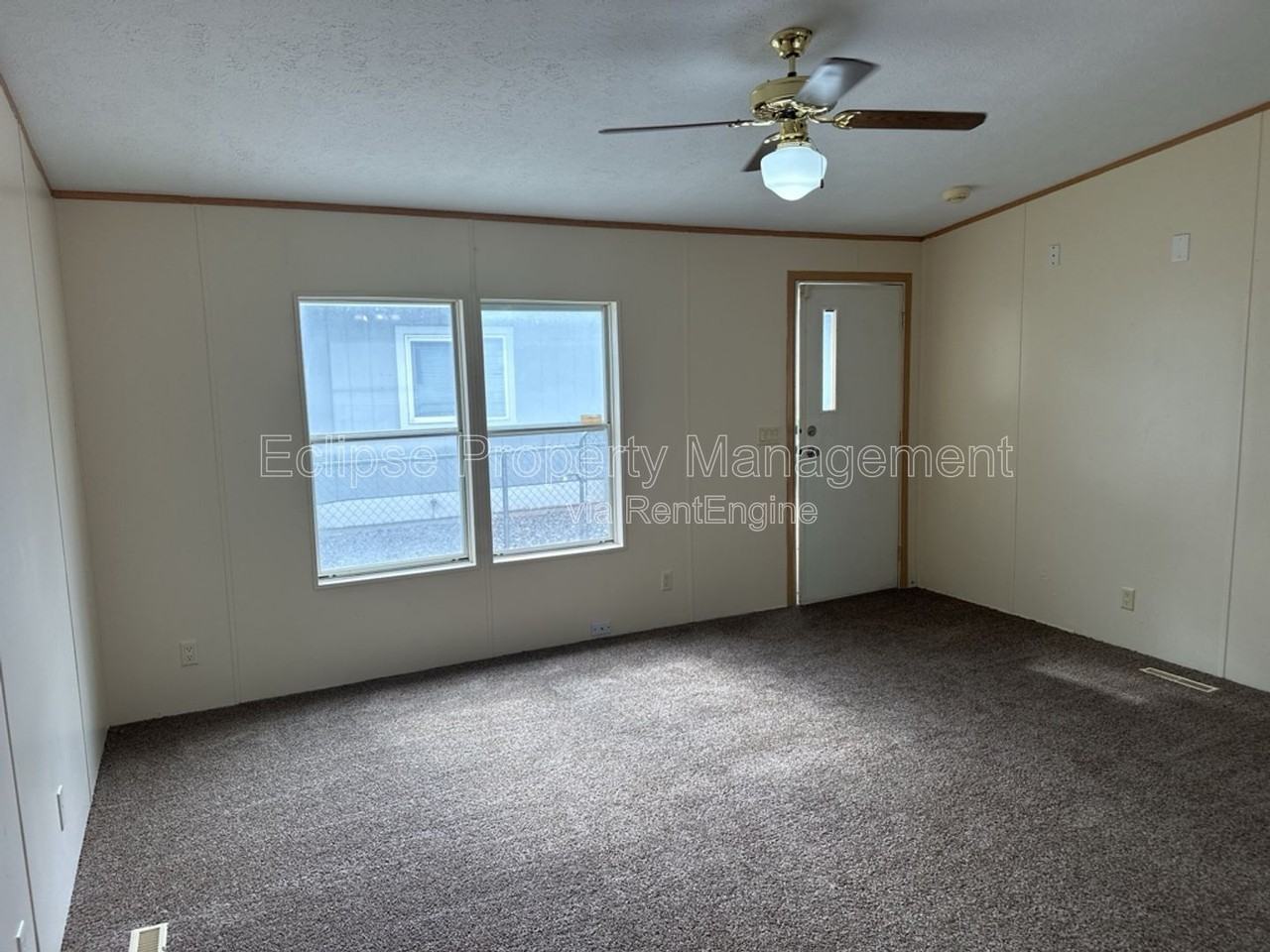 187 Honeysuckle Cir - Photo 3 of 28