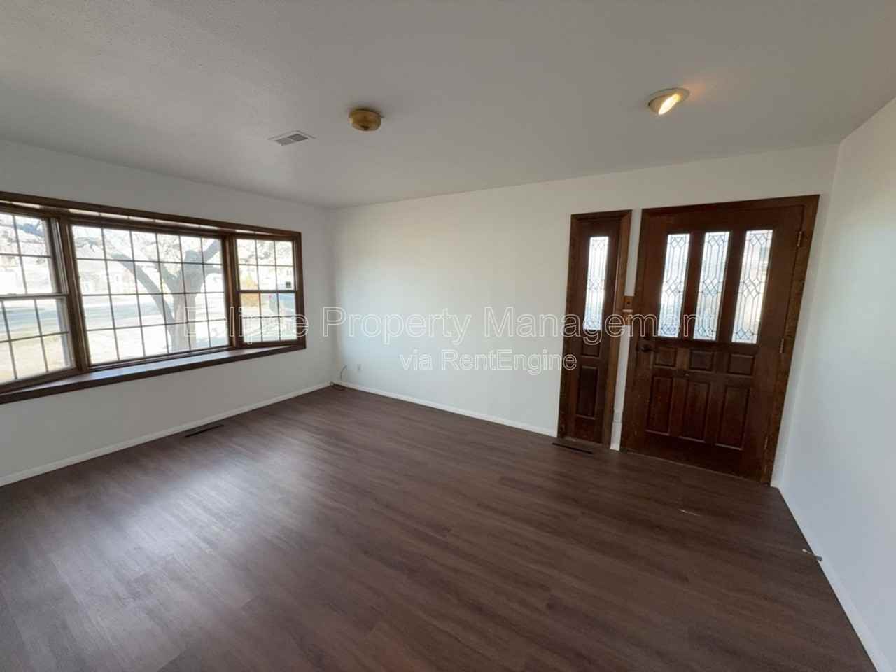 1725 Glenwood Ave - Photo 2 of 37