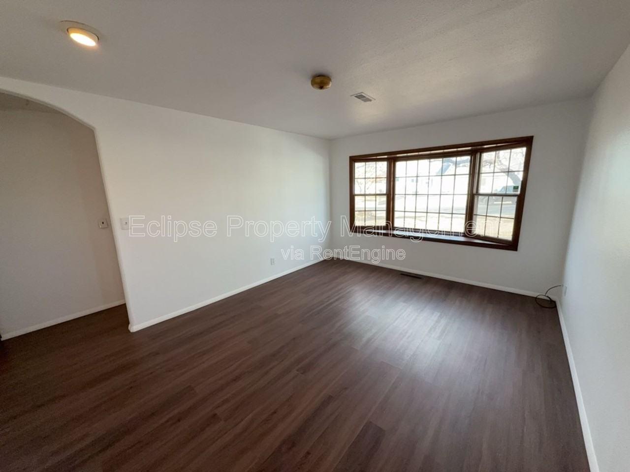 1725 Glenwood Ave - Photo 3 of 37