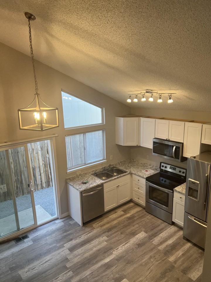 17676 E Bethany Cir - Photo 5 of 25