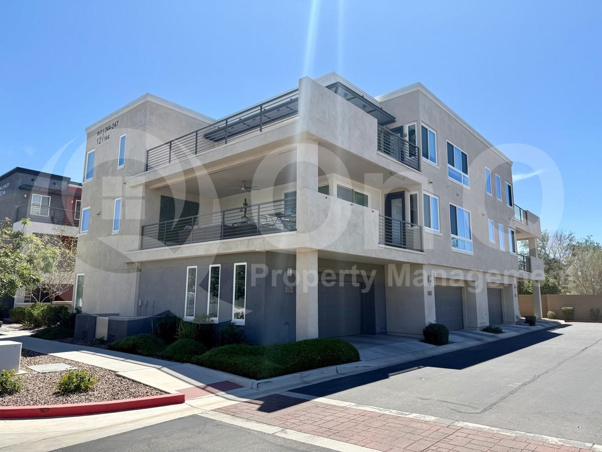 1250 N Abbey Ln #247 - Photo 3 of 31