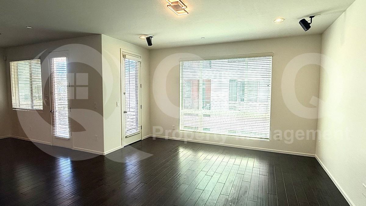 1250 N Abbey Ln #247 - Photo 4 of 31