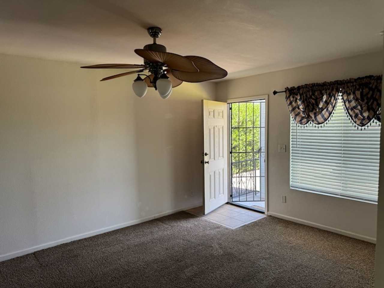 2338 N 52nd Street - Photo 7 of 40