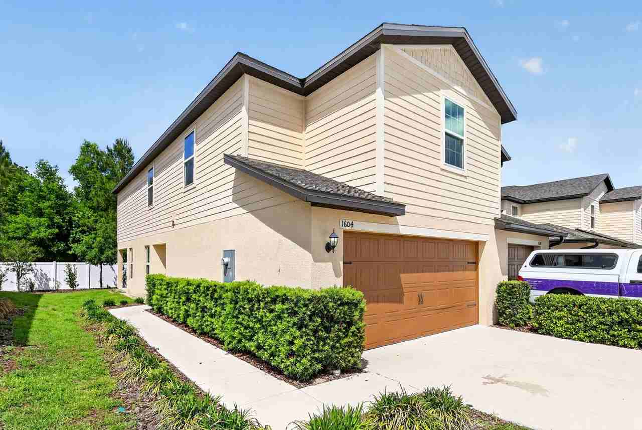 1604 Wynford Cir - Photo 2 of 28