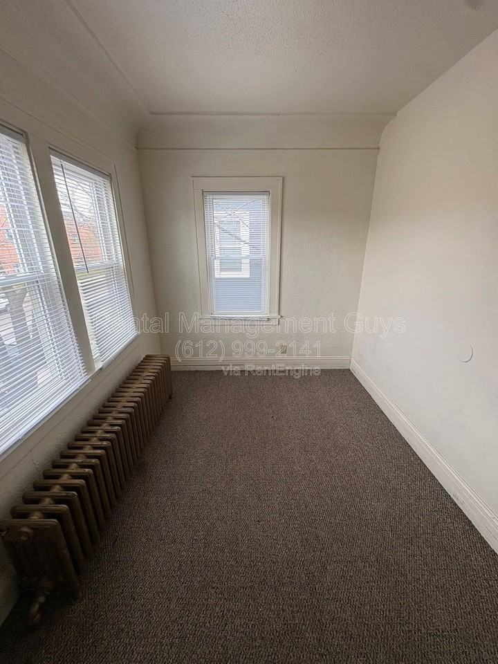 3318 Penn Ave N #3 - Photo 7 of 8