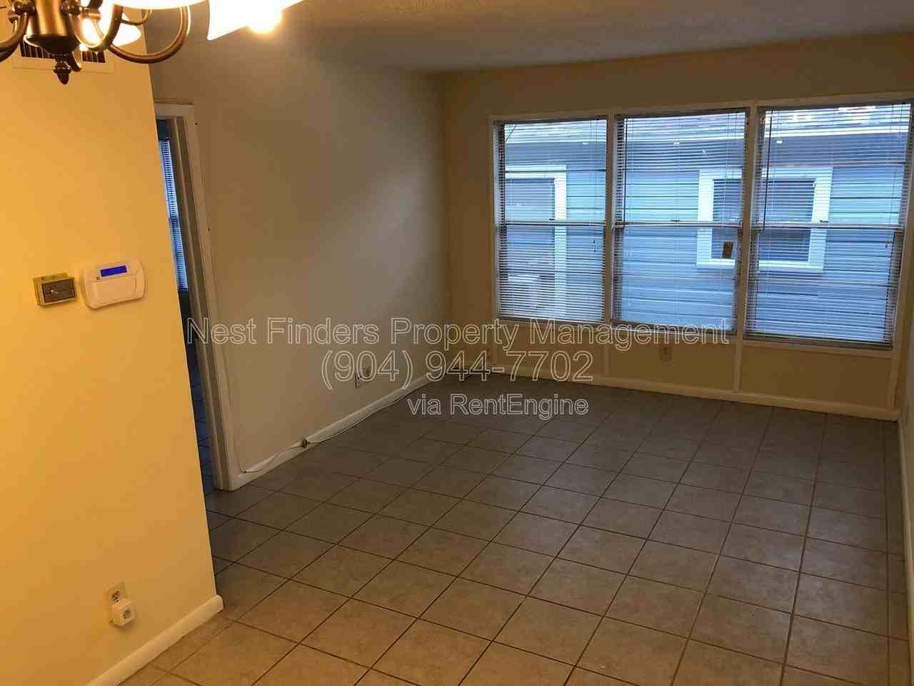 1318 Sydney Pl #5 - Photo 6 of 23