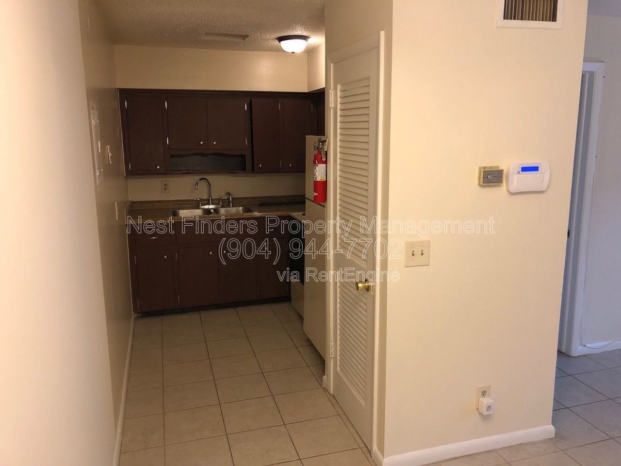 1318 Sydney Pl #5 - Photo 7 of 23