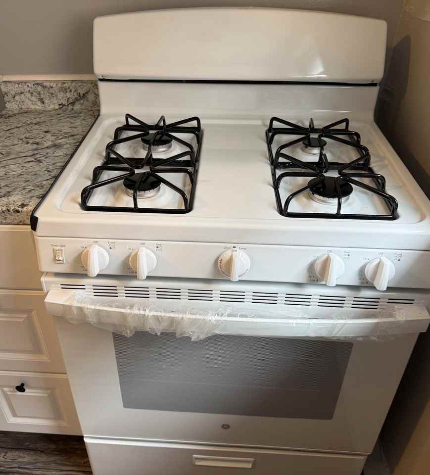 102 West Hudson St - Photo 3 of 12