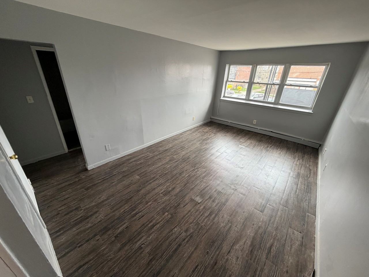 102 West Hudson St - Photo 6 of 12