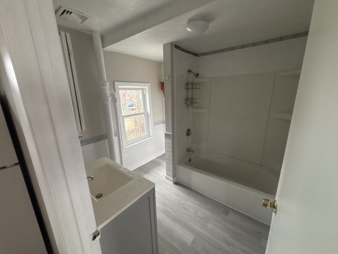 180 Main Street - Photo 2 of 10