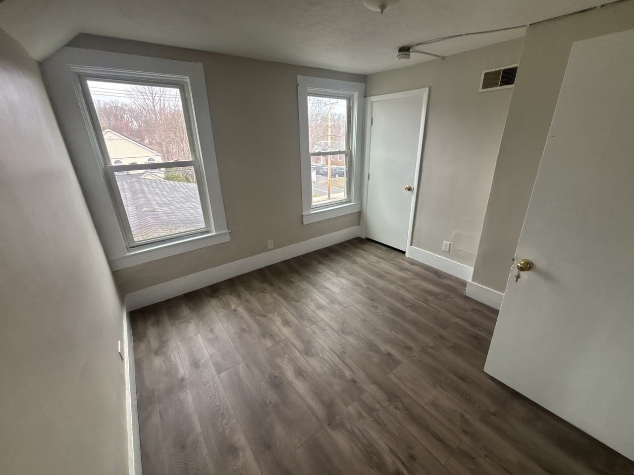 180 Main Street - Photo 3 of 10