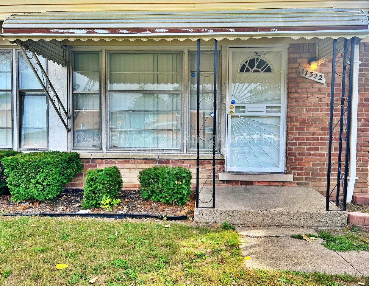 17322 Greenfield Rd - Photo 2 of 8