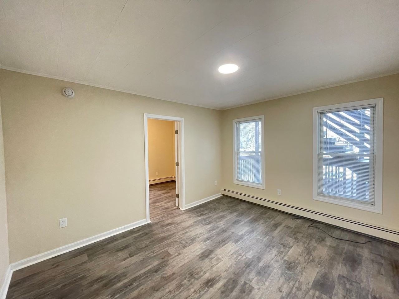 39 Ferry St #4 - Photo 5 of 18
