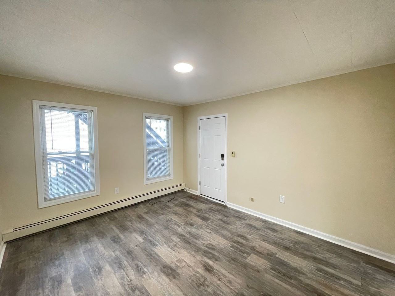 39 Ferry St #4 - Photo 6 of 18