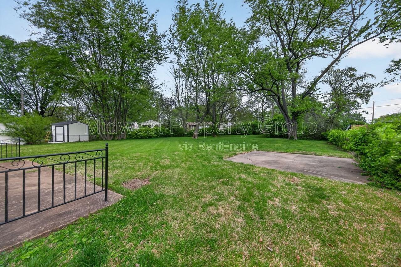 645 Lilac Dr - Photo 6 of 28