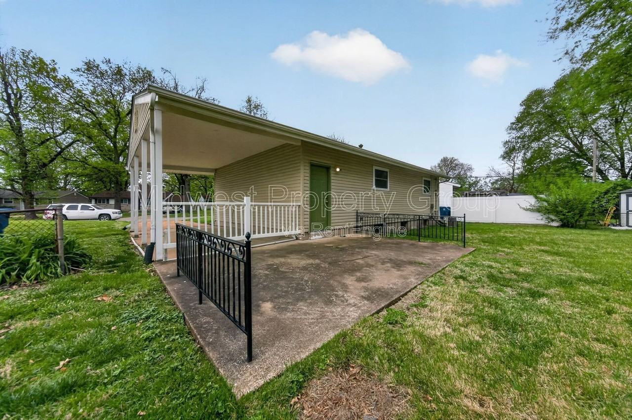 645 Lilac Dr - Photo 7 of 28